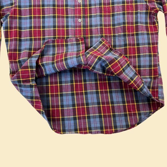90s flannel by The North Face, size M, vintage 1990s red/blue plaid button down - Picture 5 of 10